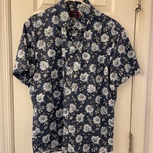 UNTUCKit Blue Casual Button Down Shirt